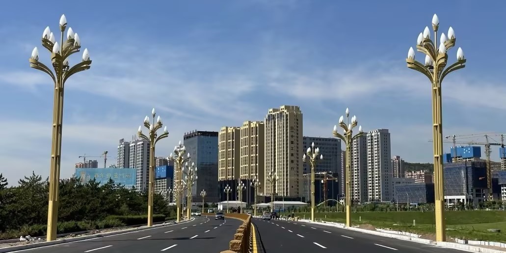 陜西榆林 | 玉蘭燈映府谷，黃河路上璀璨生輝